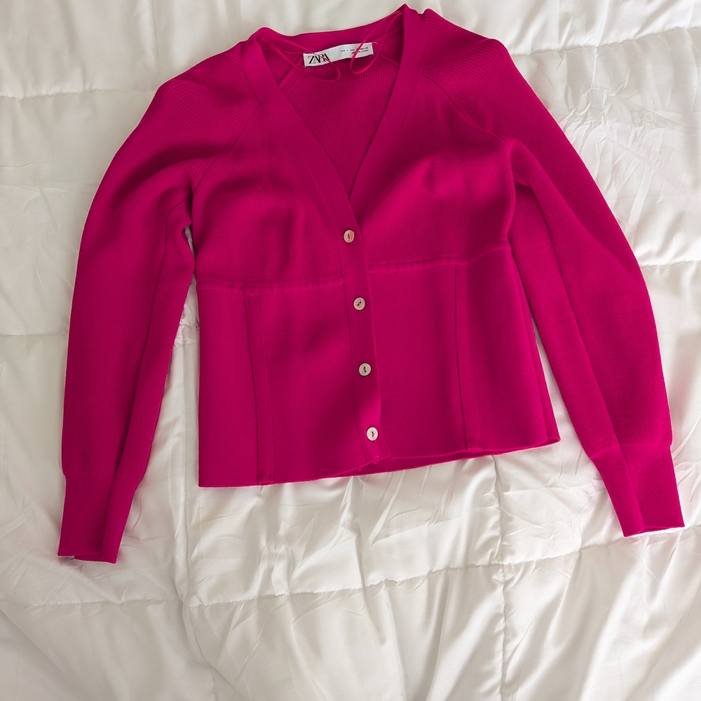 Zara Womens Fuchsia Pink Ribbed Knit V-Neck Button Front Cardigan Sweater‎ Small